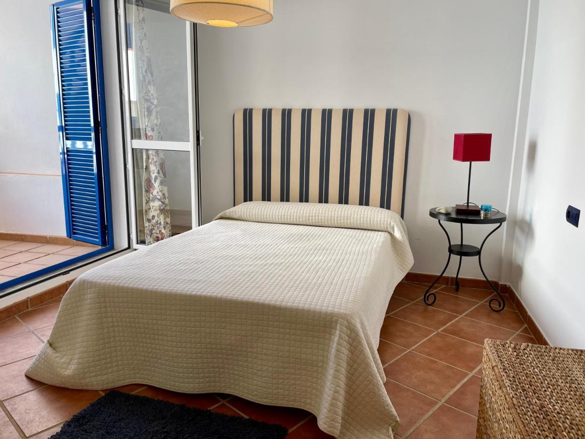 Apartamento De 3 Dormitorios A 60 M De La Playa En La Isleta, Cabo De Gata 라 이슬레타 델 모로 외부 사진
