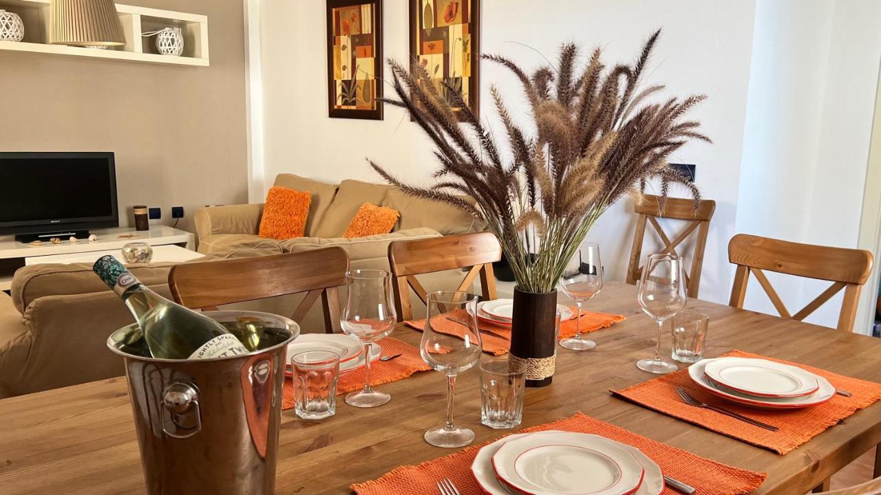 Apartamento De 3 Dormitorios A 60 M De La Playa En La Isleta, Cabo De Gata 라 이슬레타 델 모로 외부 사진